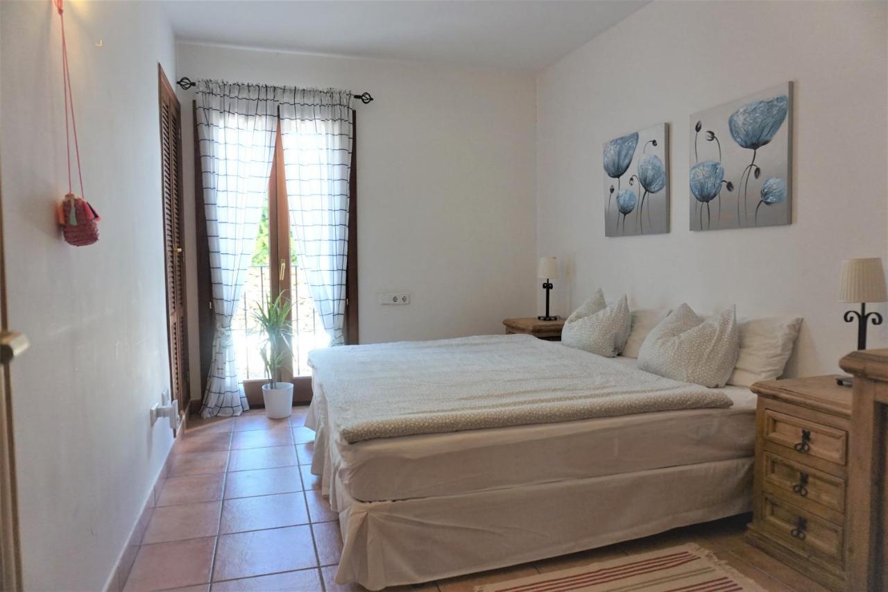 Appartement Residencia Cala Dorada à Santanyí Extérieur photo